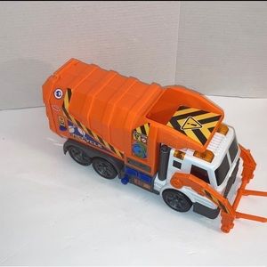 Matchbox boys toy recycle truck